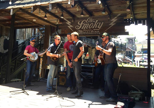 Dierks Bentley Visits Ole Smoky Moonshine Distillery