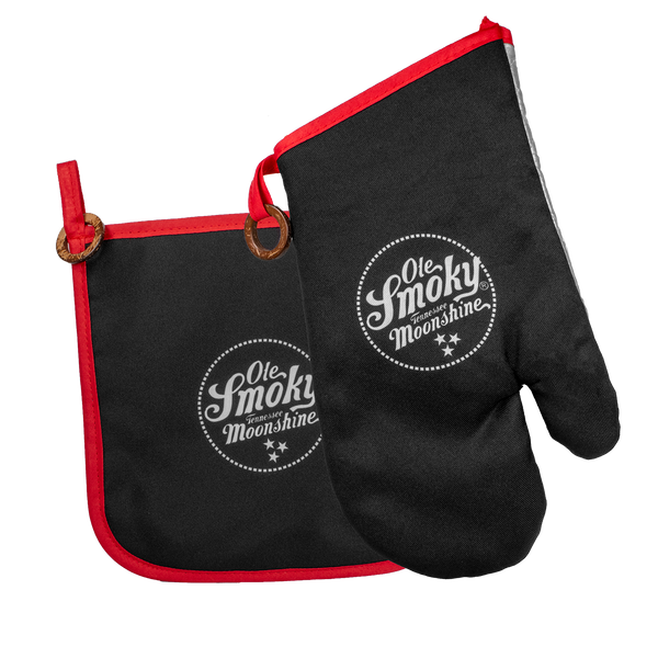 https://olesmoky.com/cdn/shop/products/POTHOLDER_OVENMITTSET1_grande.png?v=1647036001